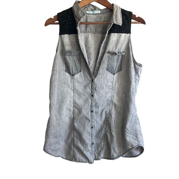 Maurice’s sleeveless‎ button up top size X-Large - Picture 1 of 5